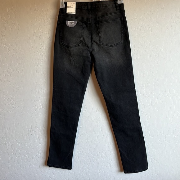5/27 Indigo Rising High Rise
Slim Straight Fit Jeans Black Wash - Picture 8 of 10
